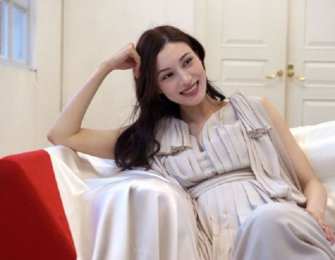 传李嘉欣拍三级电影