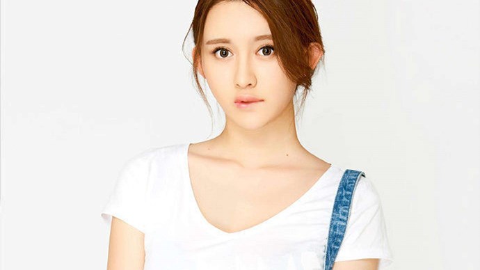 小g娜家境优渥