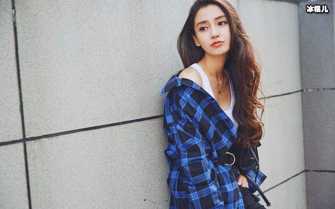 Angelababy画工十分不俗