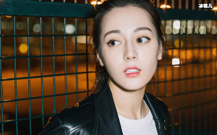 迪丽热巴和杨紫粉丝频频互掐
