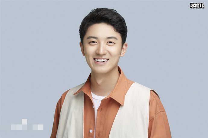 李殿尊照片