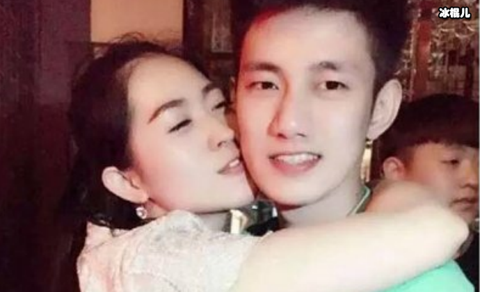 阿哲草小损样聊天记录 难道是网红之间的炒作？