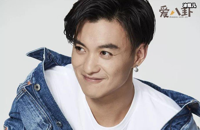 周一围签约了哪个公司