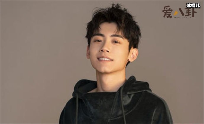 李卿