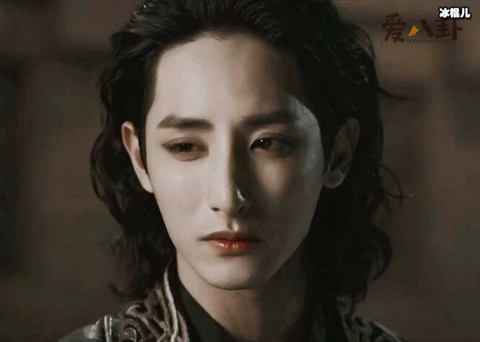 李侑菲李洙赫并不是情侣关系