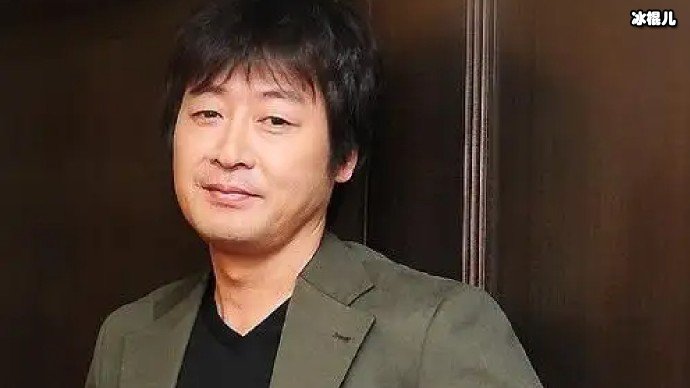 金伦奭照片