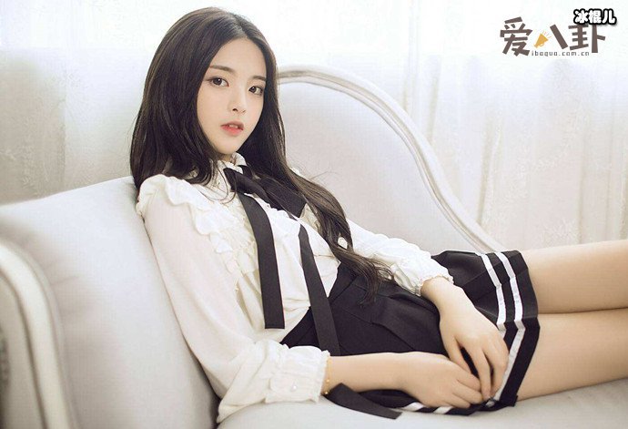 杨超越当晚边哭边发言