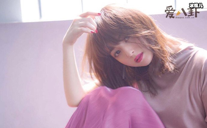 佐佐木希遭出轨家暴为何不于渡部建离婚