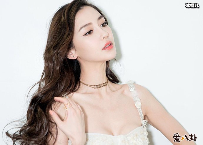 baby黄晓明如何回应网络丑照的