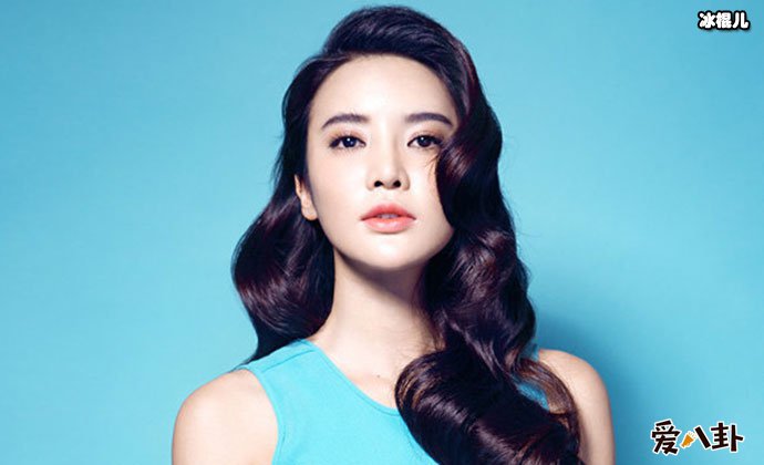 女演员张璇