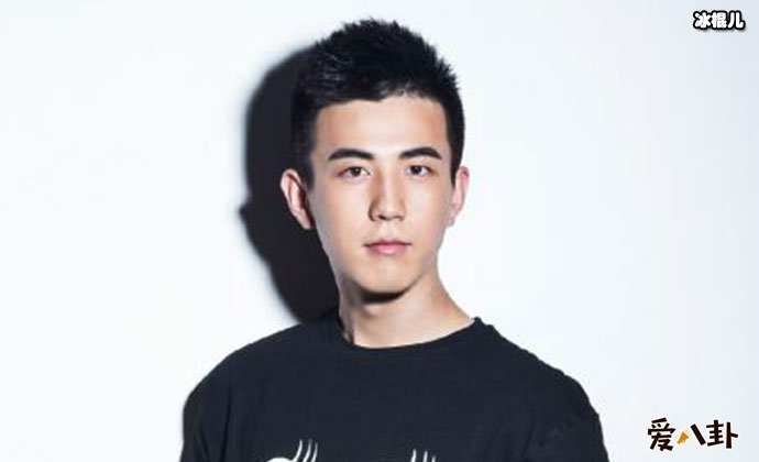 李川女友是谁