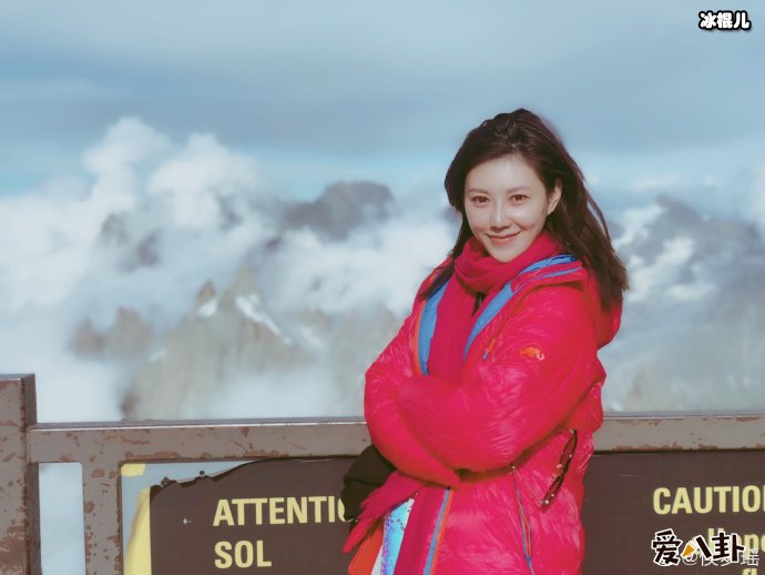 女演员侯梦瑶