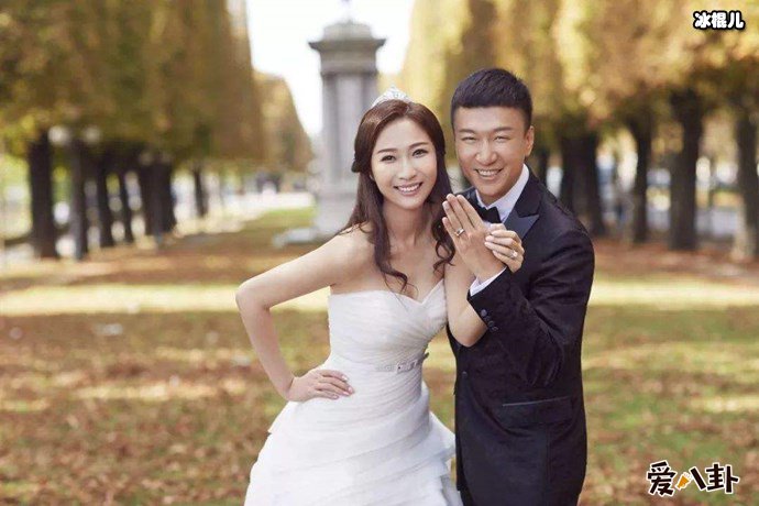 孙红雷与老婆王骏迪结婚照