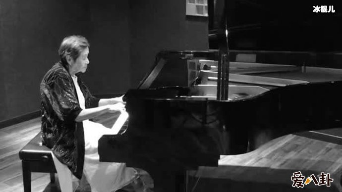 中国第一代钢琴家巫漪丽为何选择单身，自评一生有钢琴陪伴足以！
