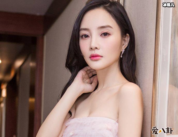 李小璐