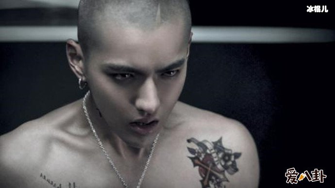 吴亦凡写真