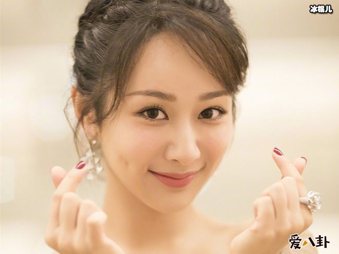 赵薇对待杨紫和陈莹态度明星，网友称终于认清她了！