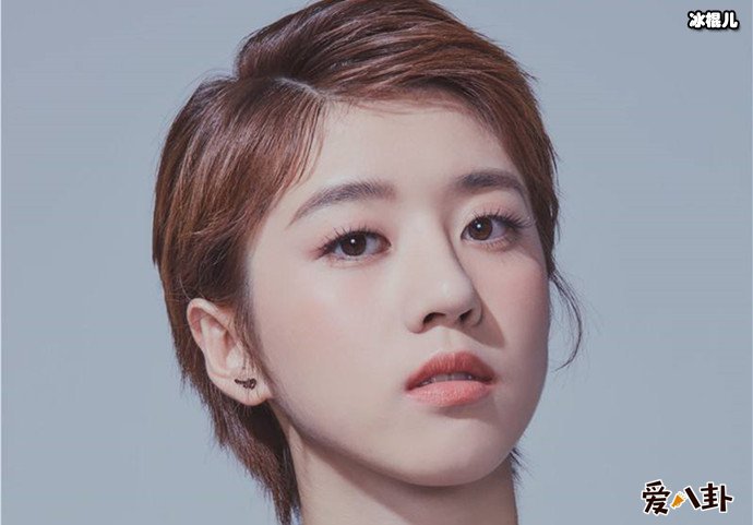 李凯馨写真
