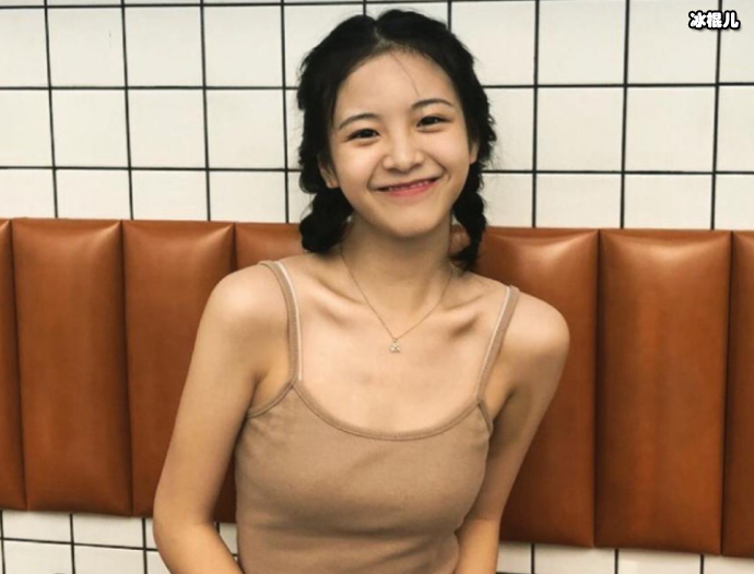 李庚希