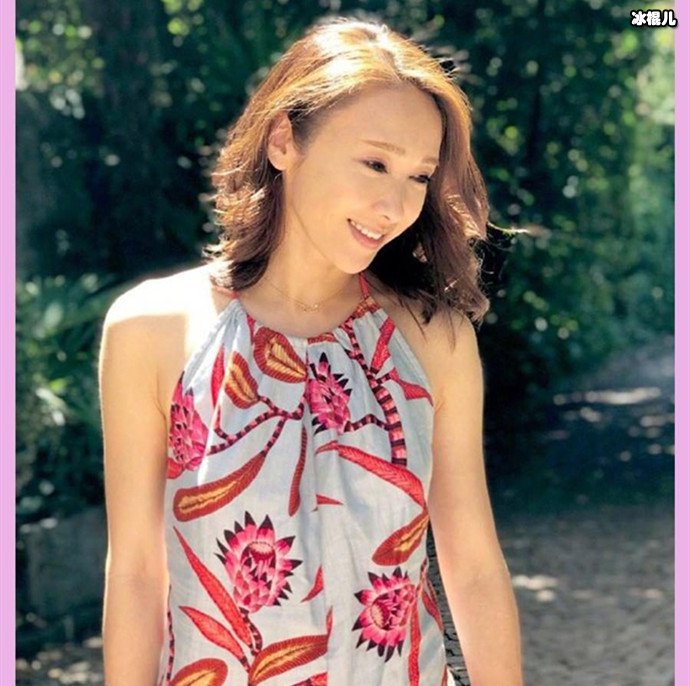 黎姿图片