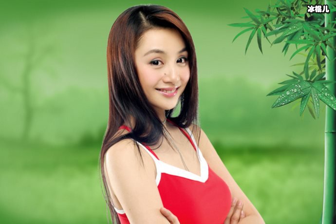 曹颖一家三口同框，帅气儿子罕见出镜身高超爸爸耳朵