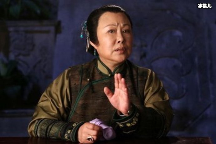 出道40年的斯琴高娃，朗诵《钟南山的眼泪》致敬一线勇士