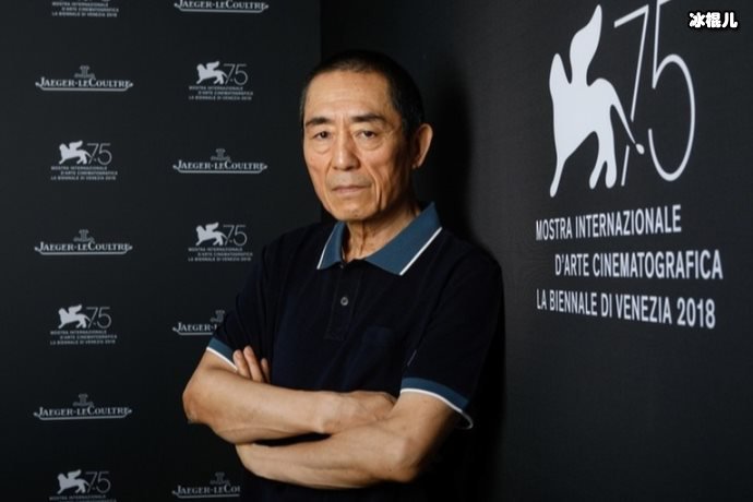 张艺谋一封假惺惺的信，改变了她的一生