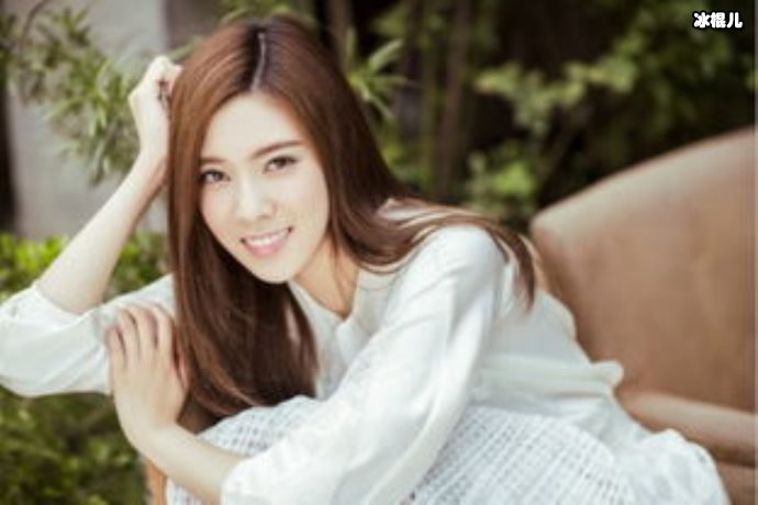 盐系女孩的代表宋妍霏，她的每一套穿搭都深得我心！