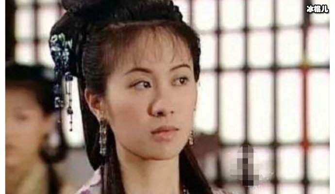 叶璇出行坐火车亲民，曾凌晨不管不顾搭顺风车