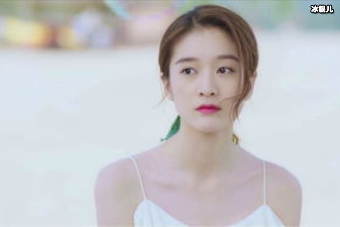 张雪迎生日合照成亮点，网友：娱乐圈太小这么巧