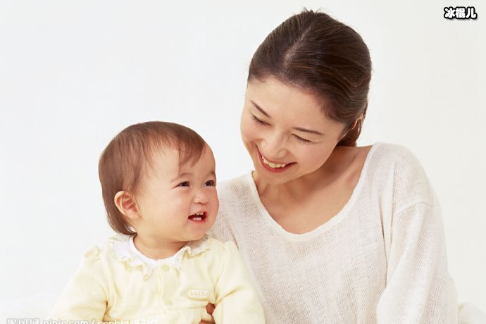 他曾经扬言婚后要生9个孩子，如今计划有变把决定权交给妻子