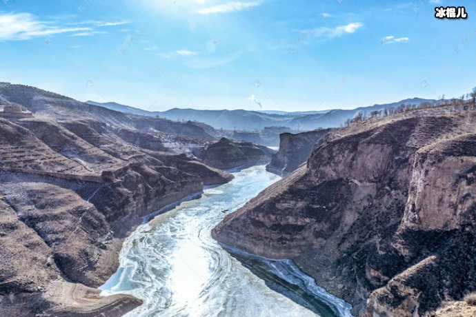 中国内蒙古出现壮观奇景，黄河水引入无边沙漠令无数人惊叹！
