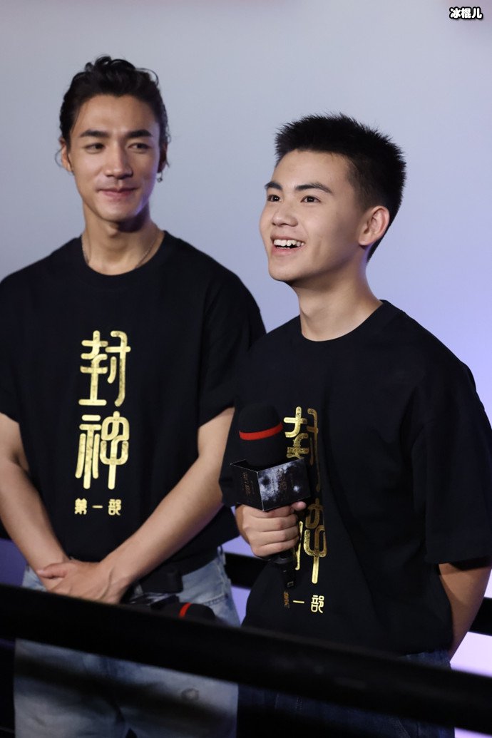 《封神榜第一部》哪吒演员资料介绍，长大了后的他好可爱