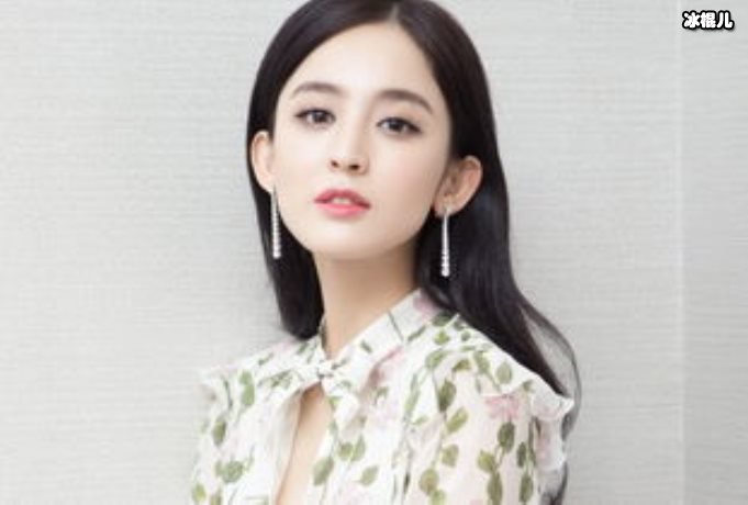 女明星为了减肥有多拼？娜扎收工后直接锻炼不吃饭网友：真美