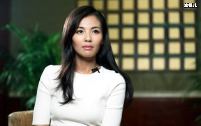 刘涛是一位深受观众喜爱的演员，如今一家四口温馨而幸福
