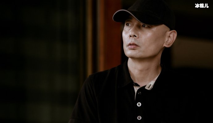 舅舅是葛优，却出道多年不温不火如今已然是流量明星的样子