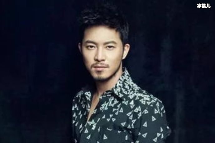 明星们为什么都抢着和沙溢合影，原来他变身成可爱的吉祥物了