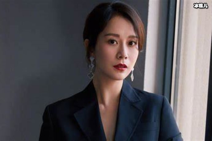 现实是夫妻电视剧中是母子身份，一家四口生活美满