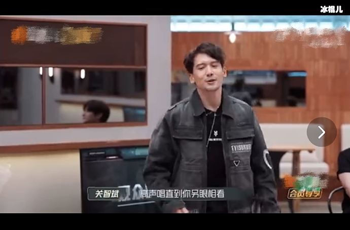 《披荆斩棘3》关智斌有多可爱？找赵丽颖拉票，模仿容祖儿跳舞