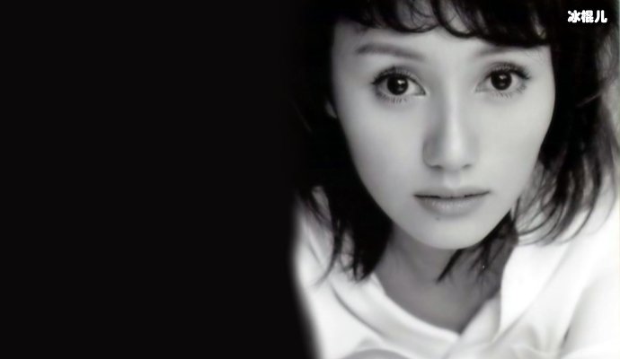 袁泉事业美满，女儿酷似自己越老越吃香