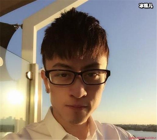 秦奋美娜谈恋爱了吗？男方点赞回应传闻