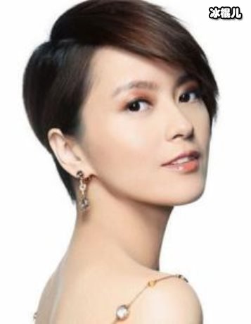 她与郑伊健相恋多年，后因梁咏琪插足被迫分手今55岁活成这样