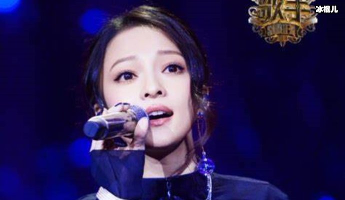 张韶涵雀斑妆粉丝称撞脸，本尊却丝毫不介意