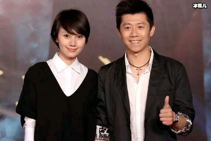 夏雨晒出女儿的作品为她庆祝生日，在绘画方面相当有天赋