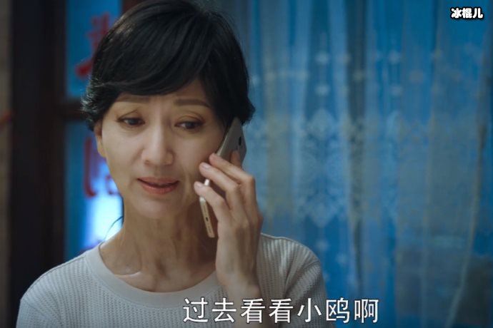 赵雅芝的三个儿子同母异父，网友：颜值相差的很明显