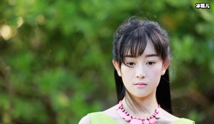 张檬微博告诉张萌，有什么事私下再说，自己已经远离娱乐圈