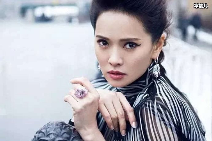 伊能静与节目组闹掰，采访中恶意评价梅艳芳还不忘拉踩参赛者