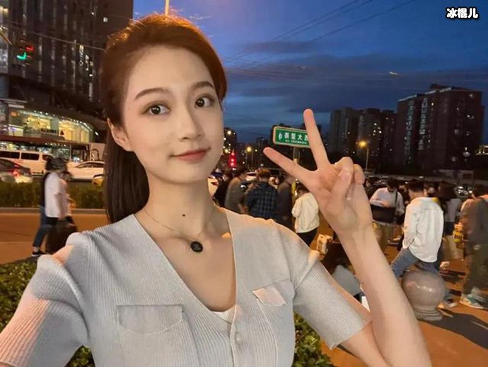 冯琳的照片