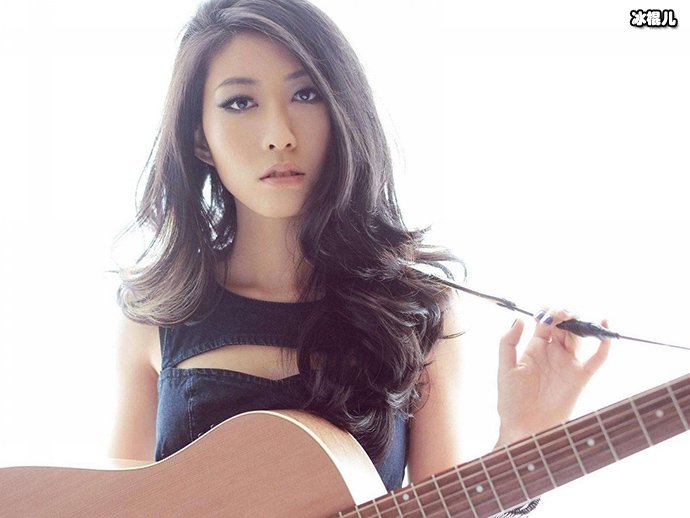 曲婉婷的照片