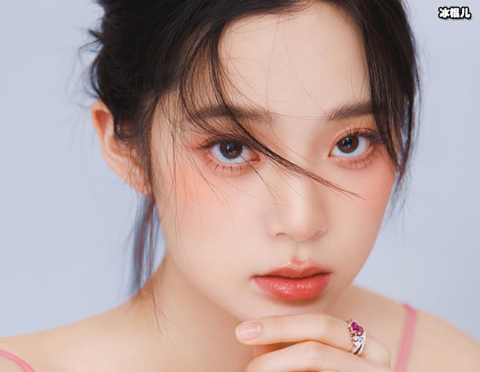 欧阳娜娜现在是哪家公司的艺人? 还和壹心娱乐合作吗